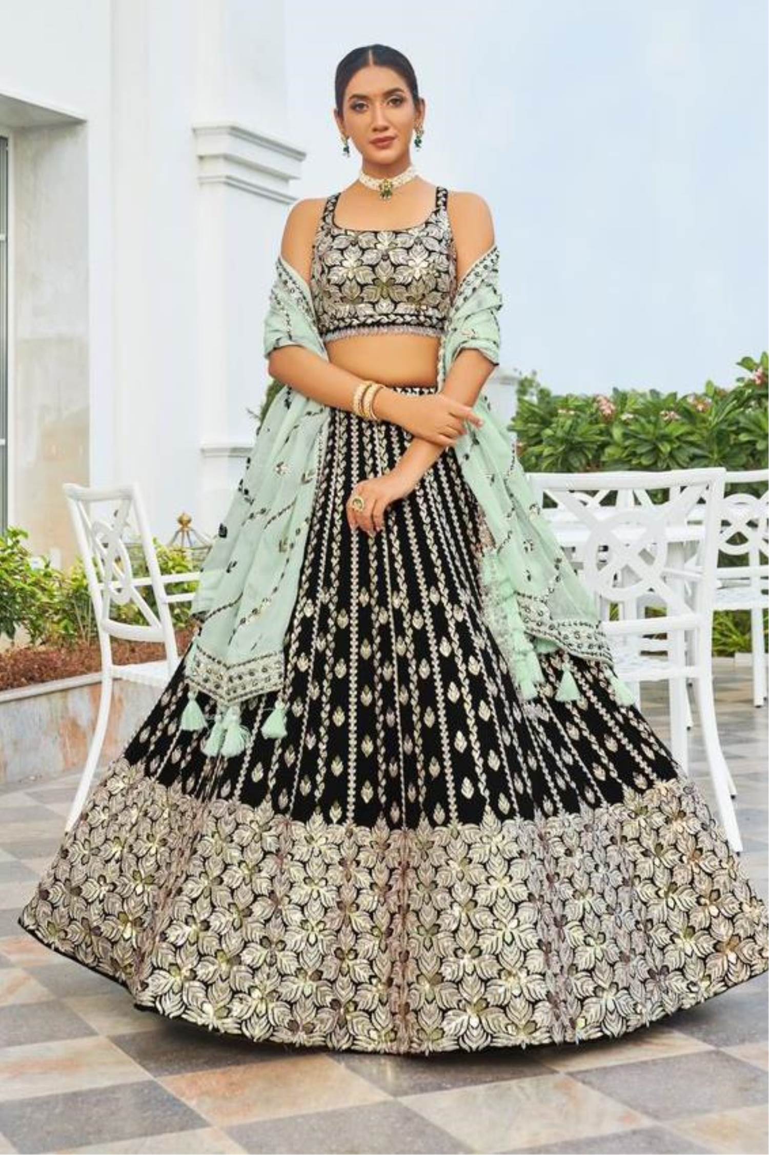 Handpicked - Winter Wedding Lehenga Designs & Colours We Love For This  Season's Brides! - Witty Vows | Indian bridal outfits, Indian bridal dress,  Indian bridal lehenga
