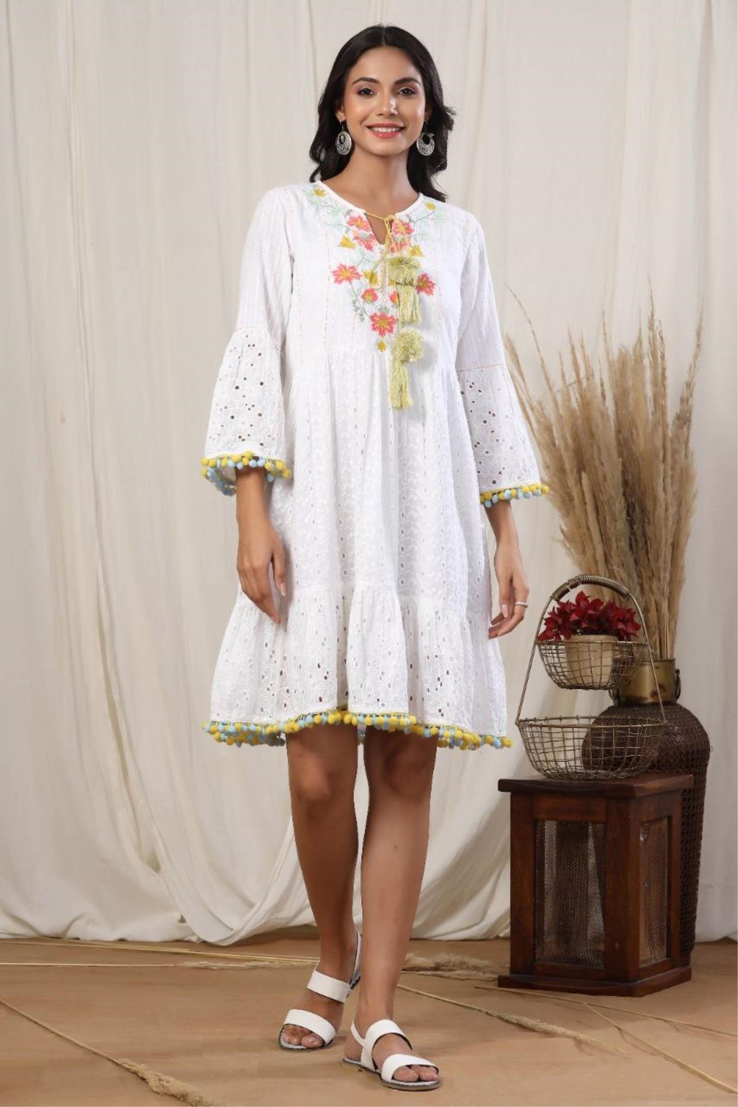 White Color Casual Wear Short Kurti :: ANOKHI FASHION