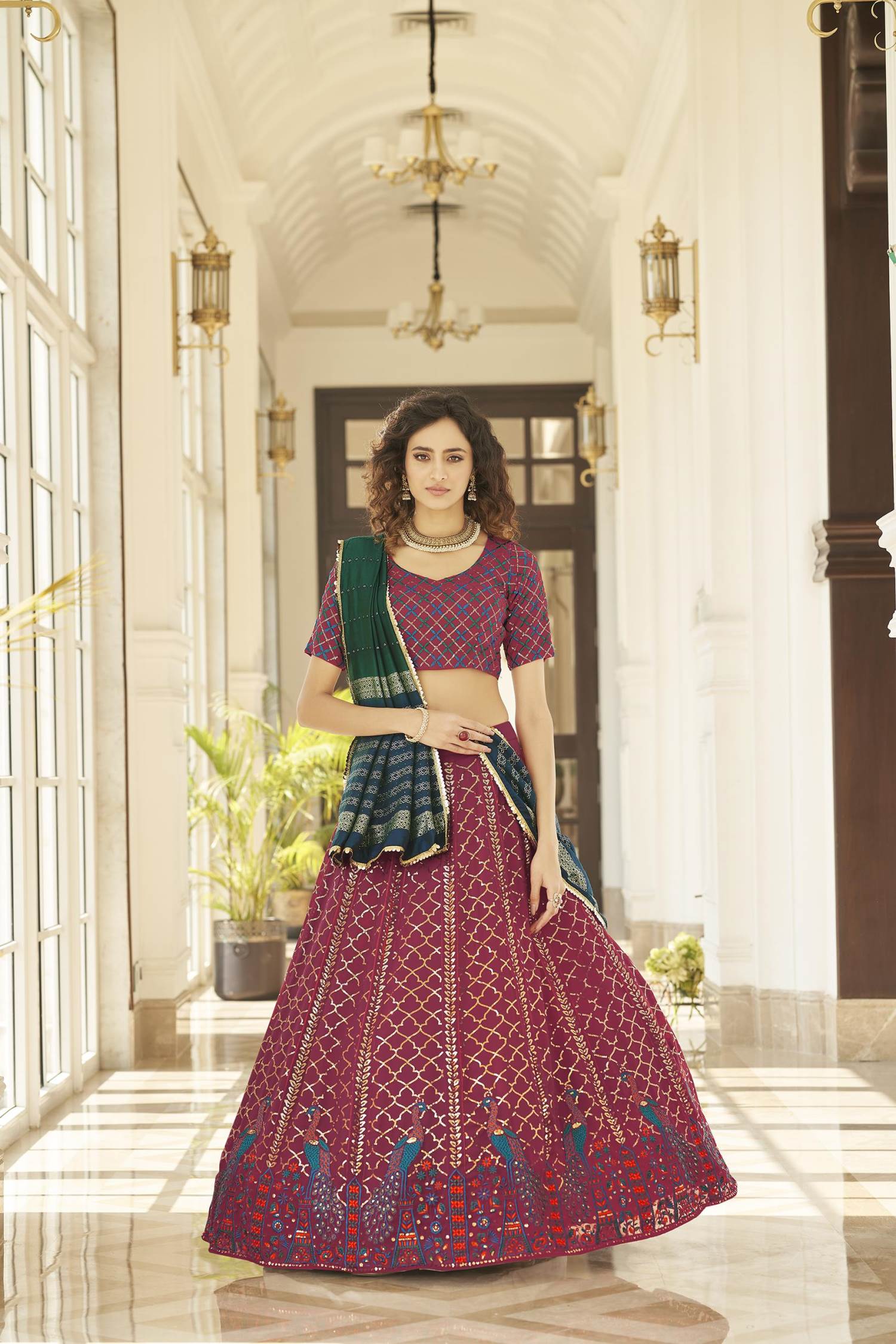 Amazon.com: Indian Bridal Women's Designer Lehenga Choli for Women  Readymade Partywear Events Navratri Chaniya Choli Set Ready to Wear (2 US |  Bust - 32 (Inch), Navy Blue & Off White -